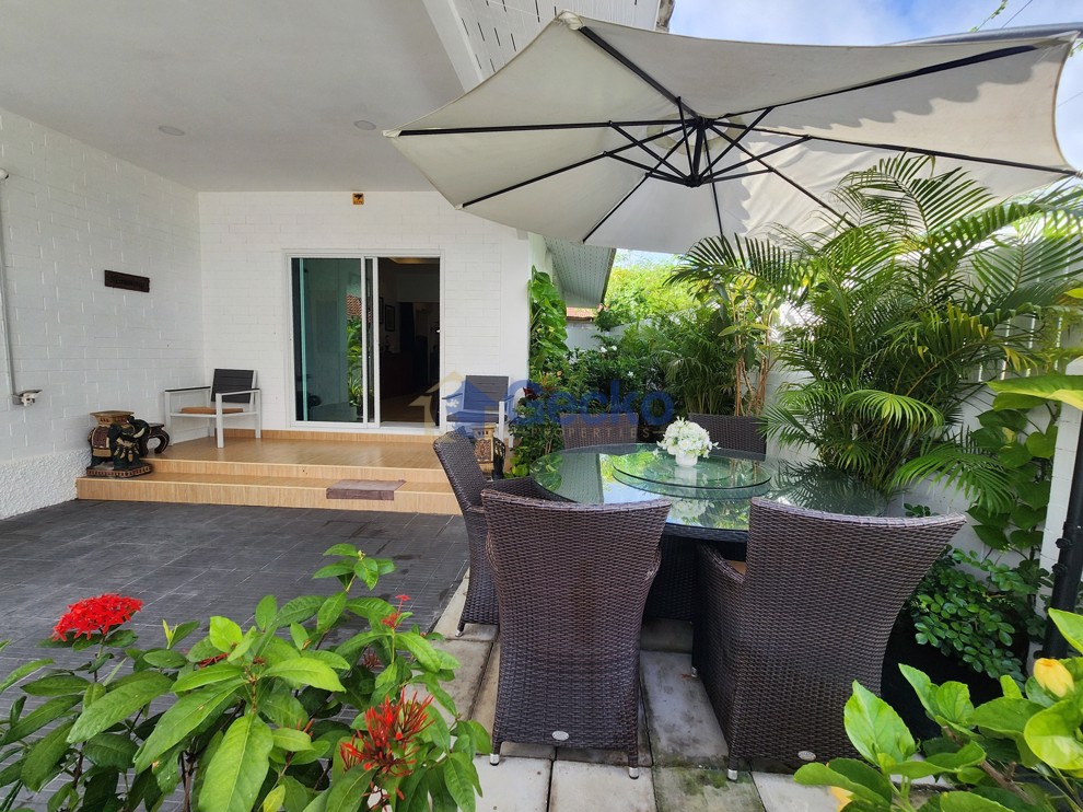 3 Bedrooms House in Rattanakorn 7  East Pattaya H013536 (Photo 4)