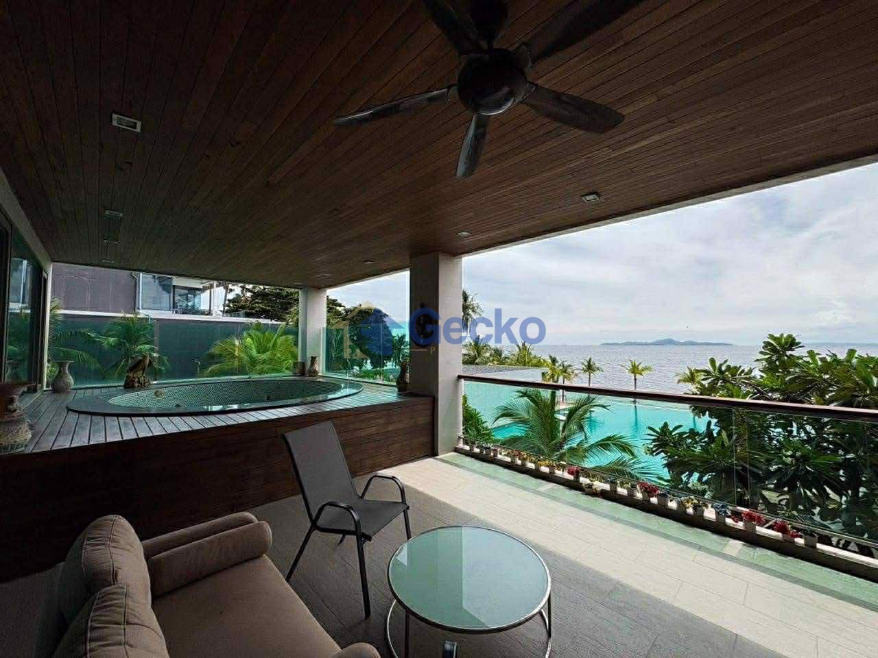 3 Bedrooms Condo in Ananya Beachfront Condominium Wongamat C013539