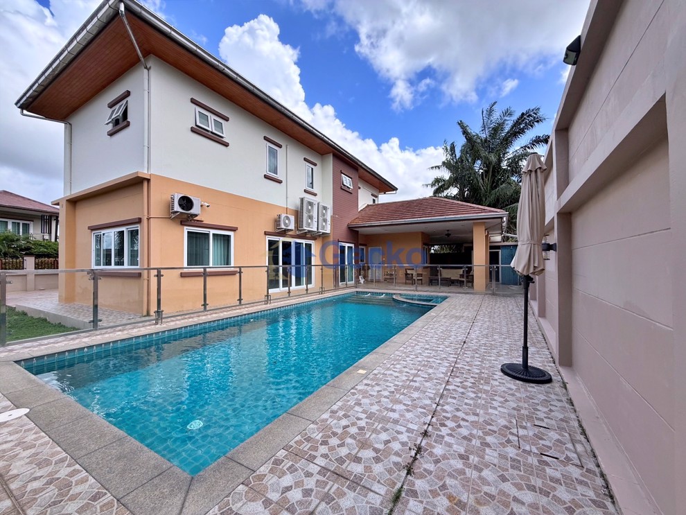 5 ห้องนอน บ้าน in เลคไซด์ คอร์ท 5  พัทยาตะวันออก H013540 (Photo 1)