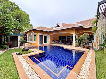 2 Bedrooms House in Jomtien Park Villas  Jomtien H013545