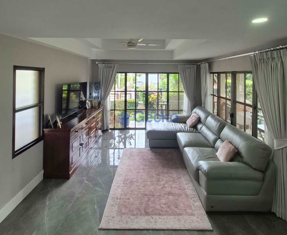 3 ห้องนอน บ้าน in Central Park 4  พัทยาตะวันออก H013546 (Photo 2)