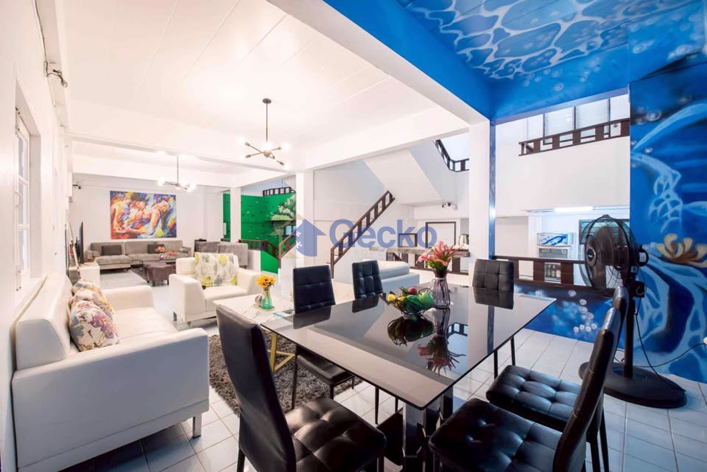 12 Bedrooms House  Jomtien H013547 (Photo 3)