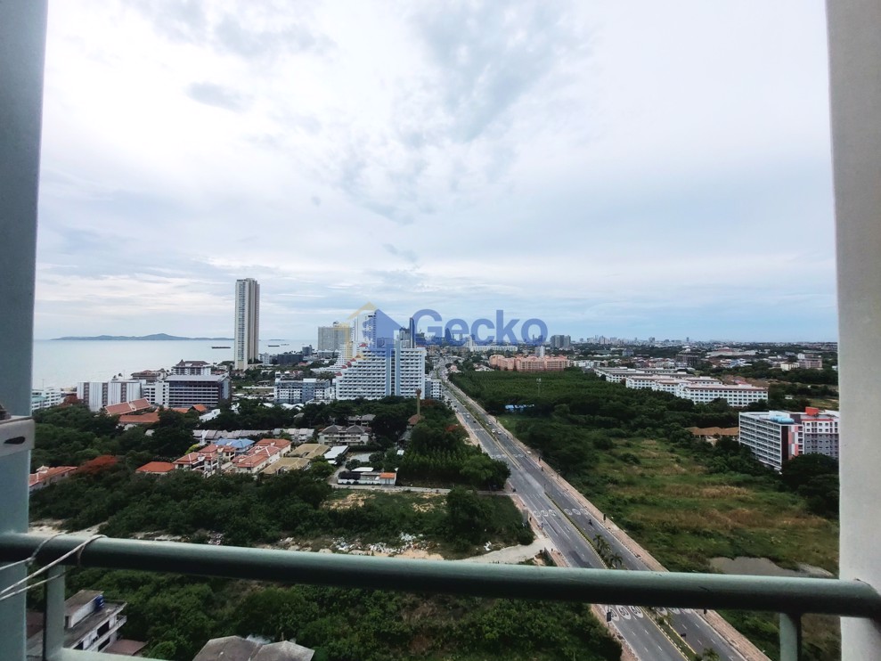 1 Bedroom Condo in Lumpini Seaview Jomtien Jomtien C013548 (Cover Photo)