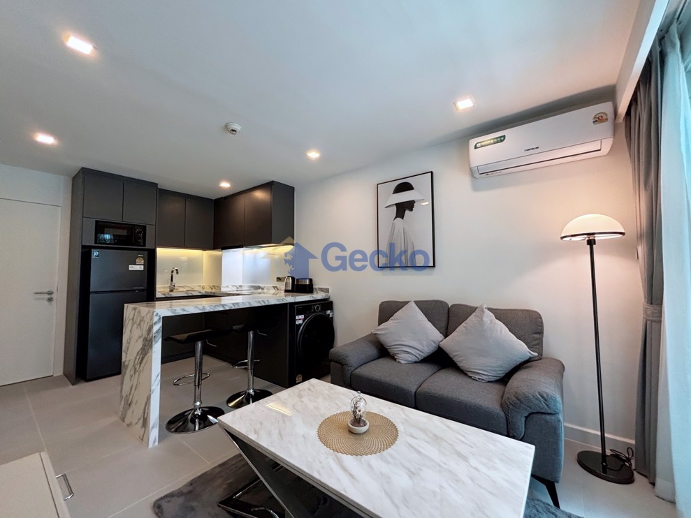 1 Bedroom Condo in City Center Residence Central Pattaya C013529 (Photo 4)