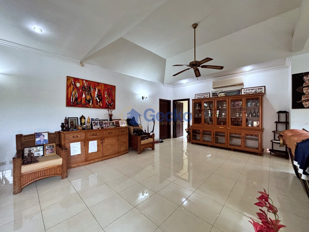 3 ห้องนอน บ้าน  พัทยาตะวันออก H013556 (Photo 3)
