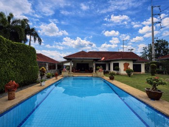 3 Bedrooms House  East Pattaya H013556