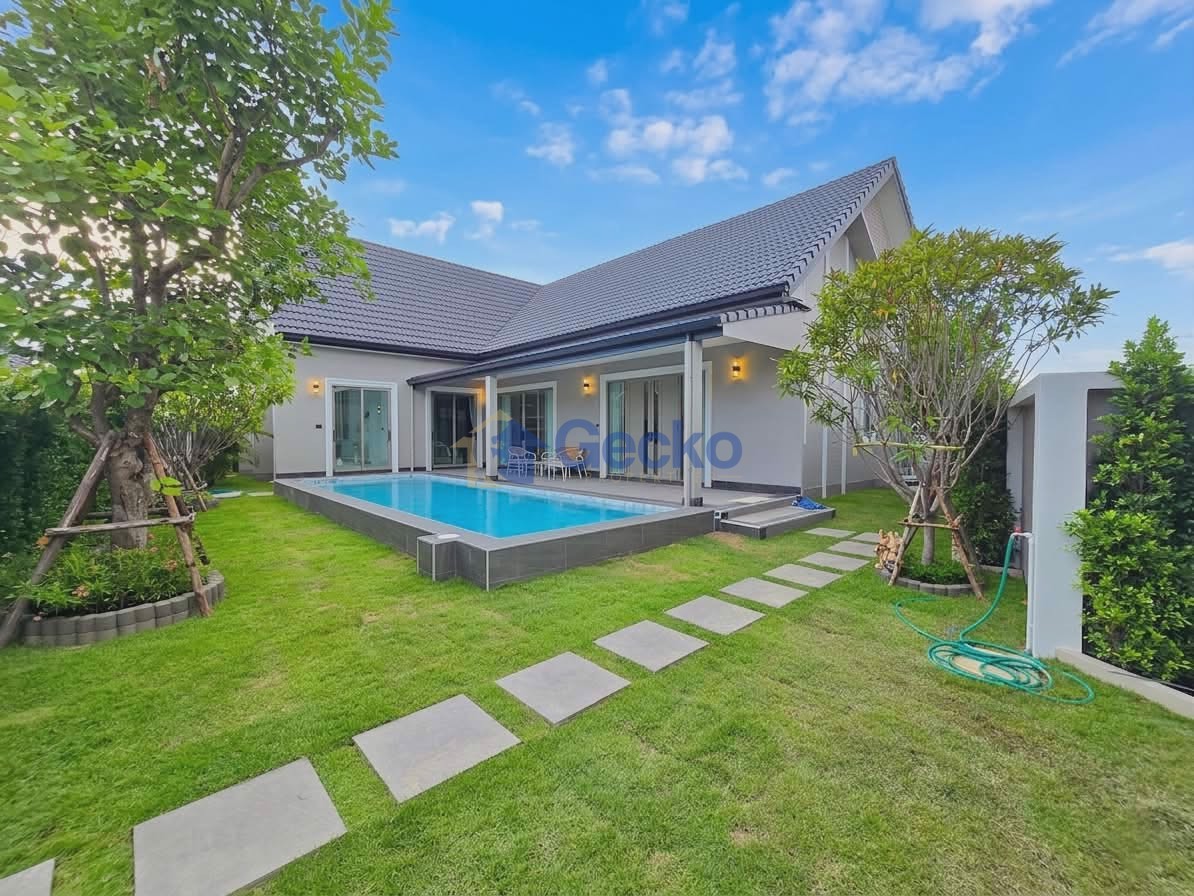 3 Bedrooms House  East Pattaya H013566