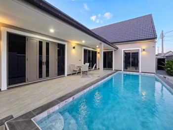 3 Bedrooms House in Nordic Park Pool Villas Pattaya  East Pattaya H013567