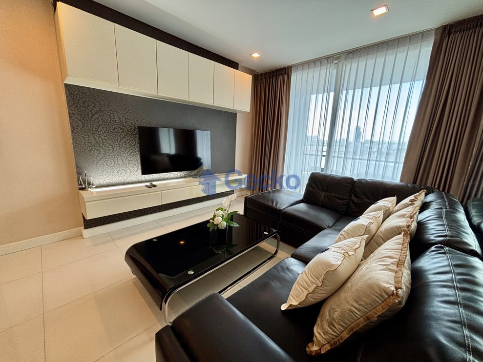 2 Bedrooms Condo in Apus Condominium Central Pattaya C013576 (Photo 1)