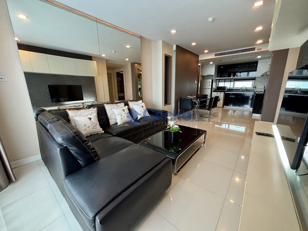 2 Bedrooms Condo in Apus Condominium Central Pattaya C013576 (Photo 3)