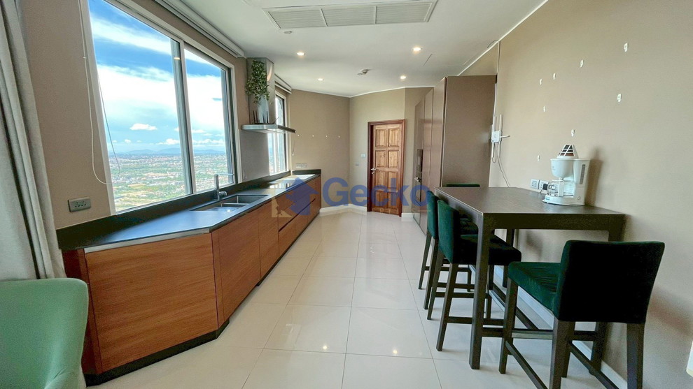 3 Bedrooms Condo in Reflection Jomtien C013577 (Photo 3)