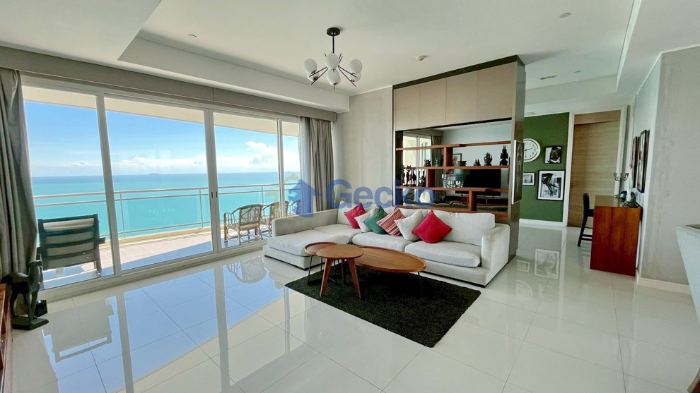 3 Bedrooms Condo in Reflection Jomtien C013577 (Photo 1)