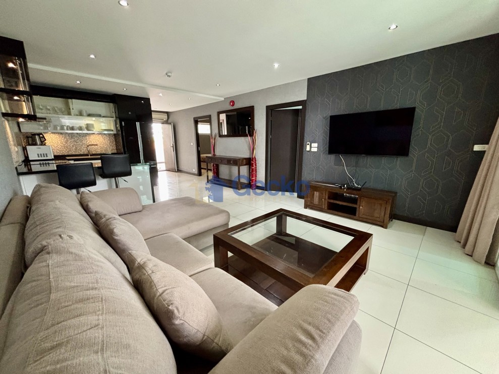 2 Bedrooms Condo in Siam Royal Ocean View Pratumnak C013580 (Photo 4)
