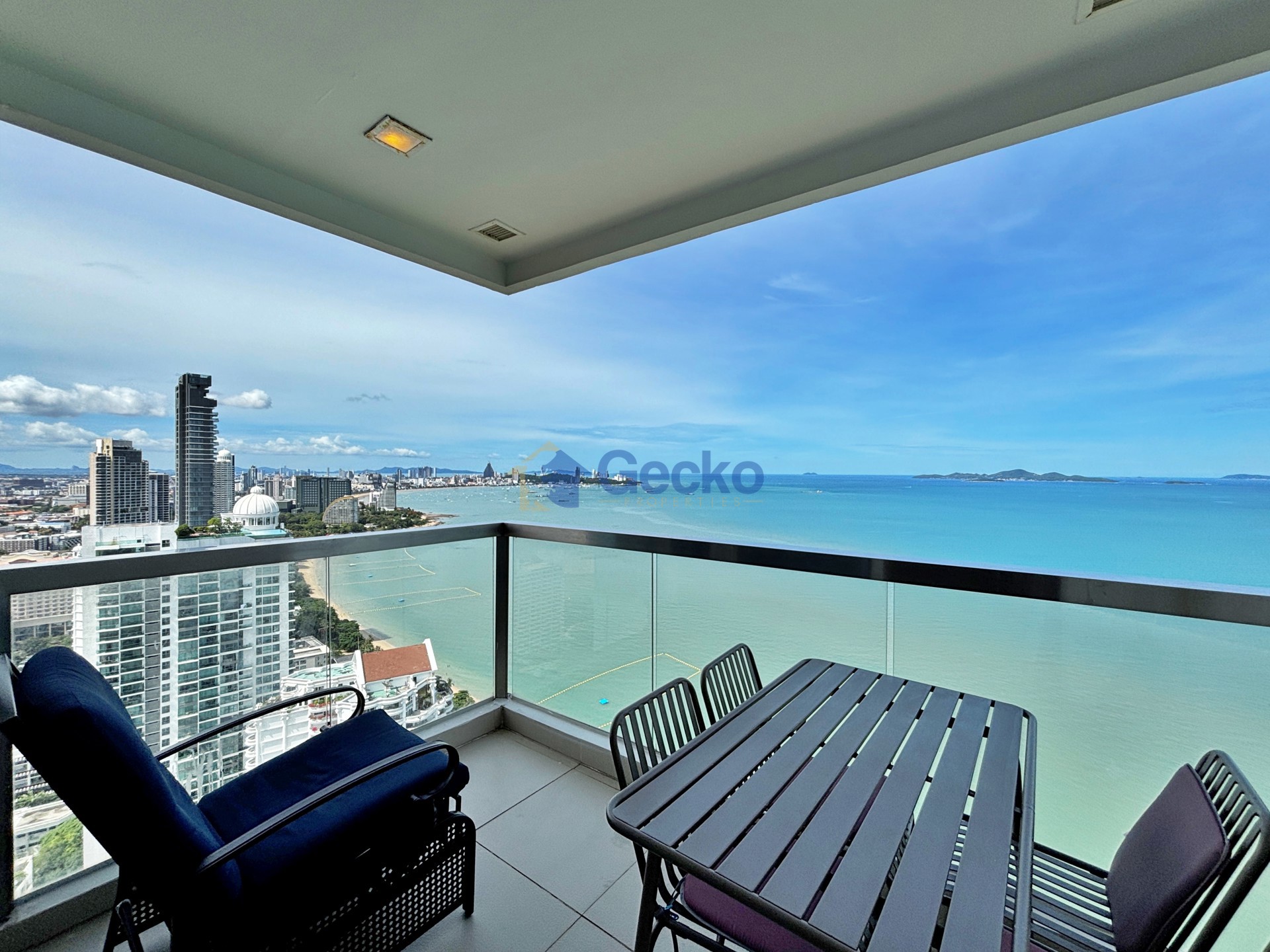 3 Bedrooms Condo in The Palm Wongamat Beach Wongamat C013581