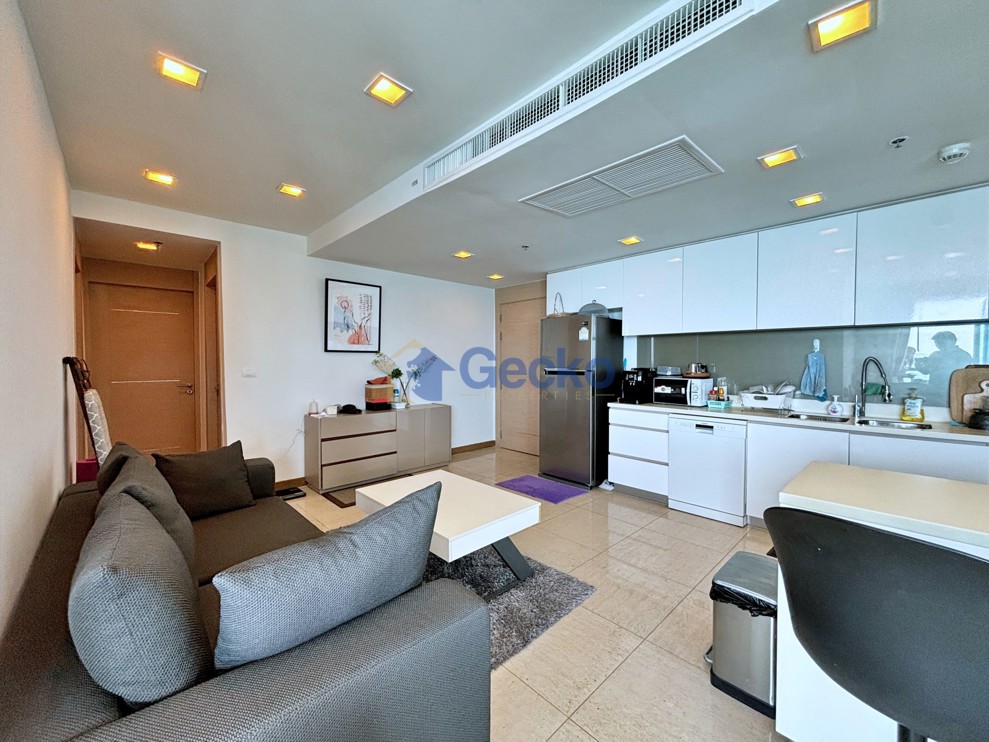 3 Bedrooms Condo in The Palm Wongamat Beach Wongamat C013581 (Photo 4)