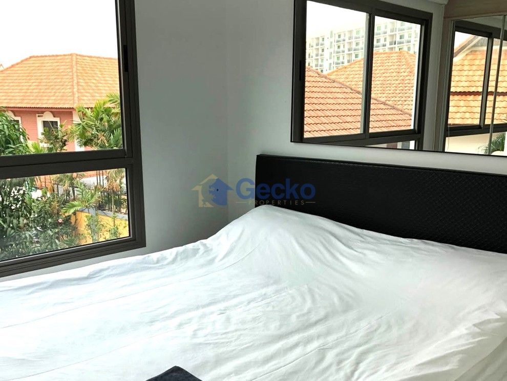 1 Bedroom Condo in Arcadia Beach Resort South Pattaya C013582 (Photo 4)