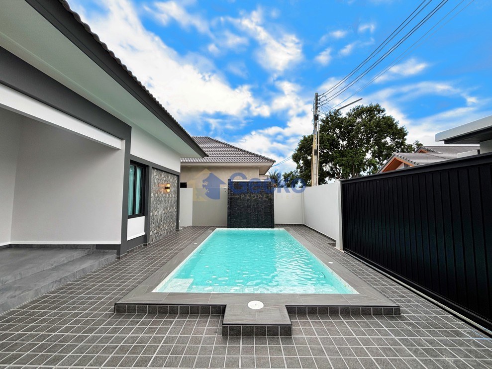 3 Bedrooms House  East Pattaya H013586 (Photo 2)