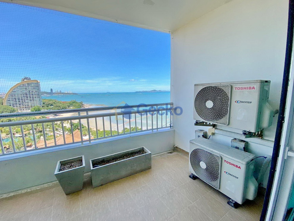 2 Bedrooms Condo in Saranchol Wongamat C013592 (Photo 1)