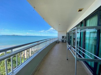 2 Bedrooms Condo in Saranchol Wongamat C013592