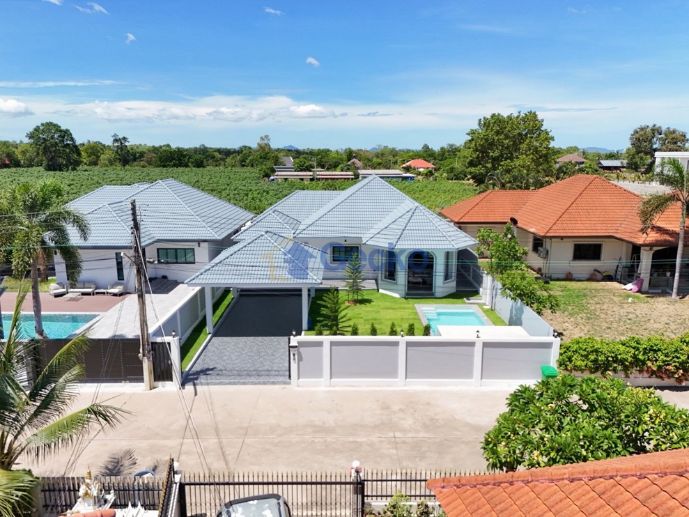 4 Bedrooms House in Mabprachan Garden Resort  East Pattaya H013594 (Photo 1)