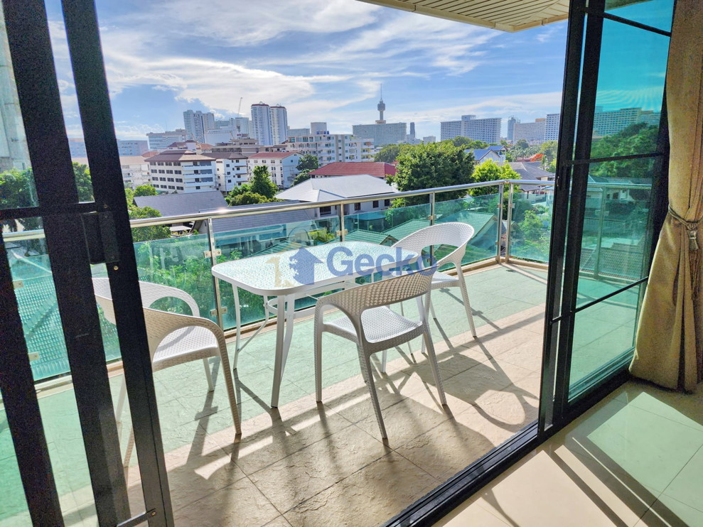 2 Bedrooms Condo in The Park Jomtien Jomtien C013531 (Cover Photo)