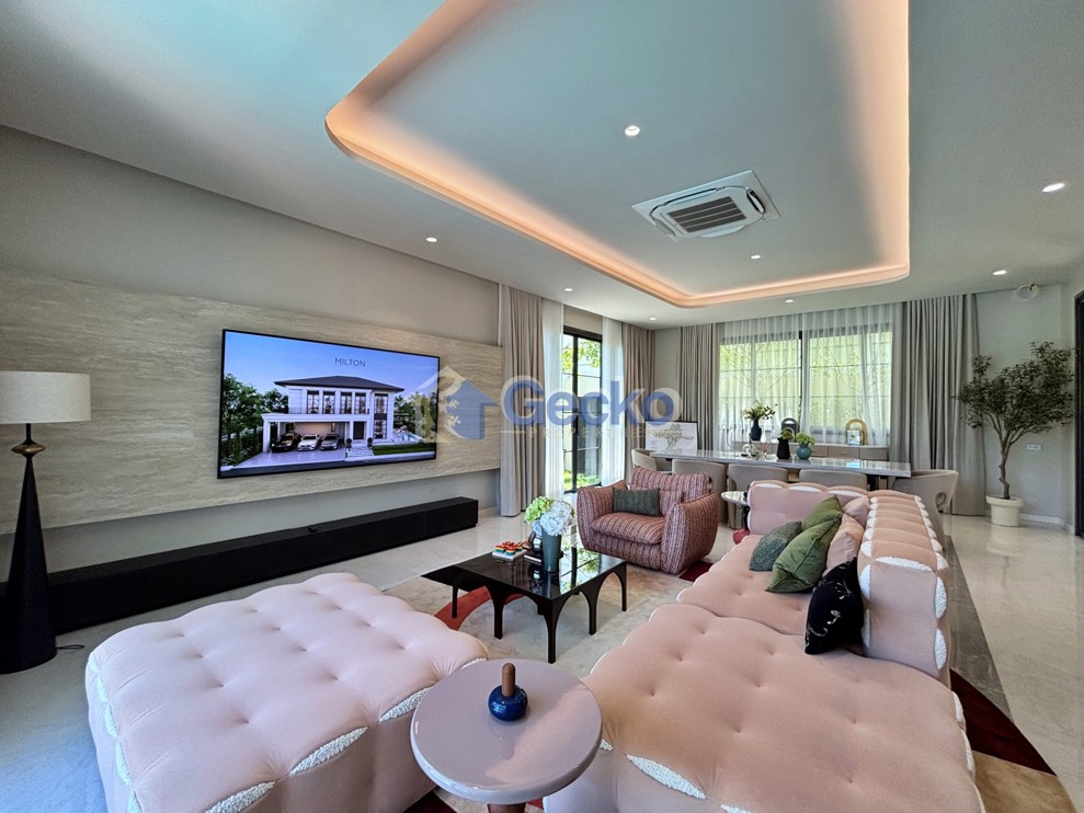 4 Bedrooms House in ARCADE Autograph by PATTA  East Pattaya H012882 (Photo 2)