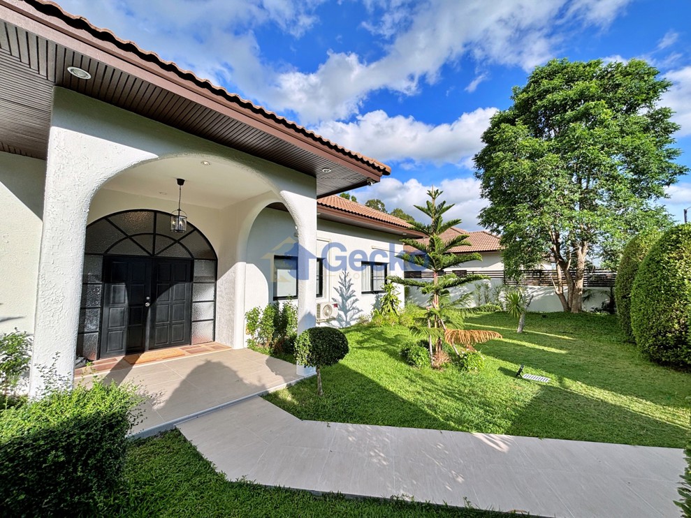 4 Bedrooms House in Laurel Park  East Pattaya H013034 (Photo 2)