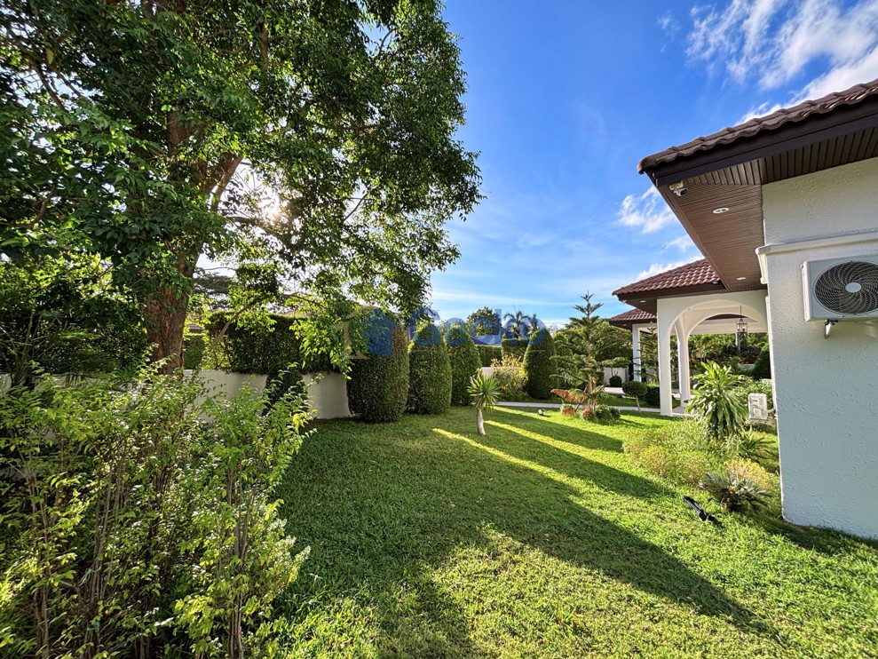 4 Bedrooms House in Laurel Park  East Pattaya H013034 (Photo 3)