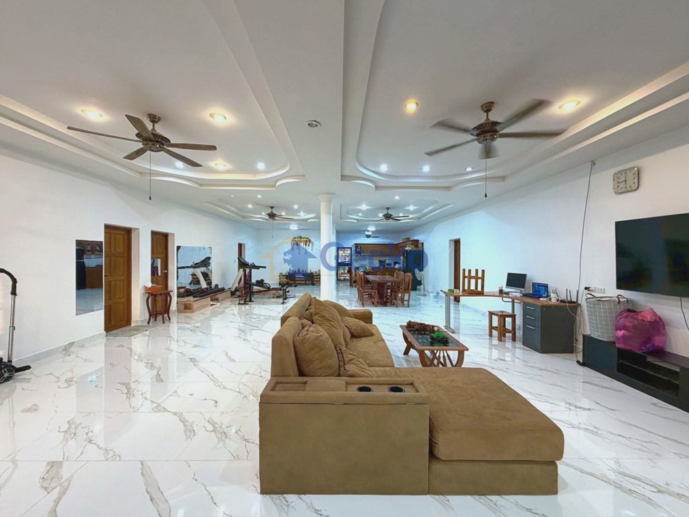 4 Bedrooms House  Huay Yai H013607 (Photo 3)