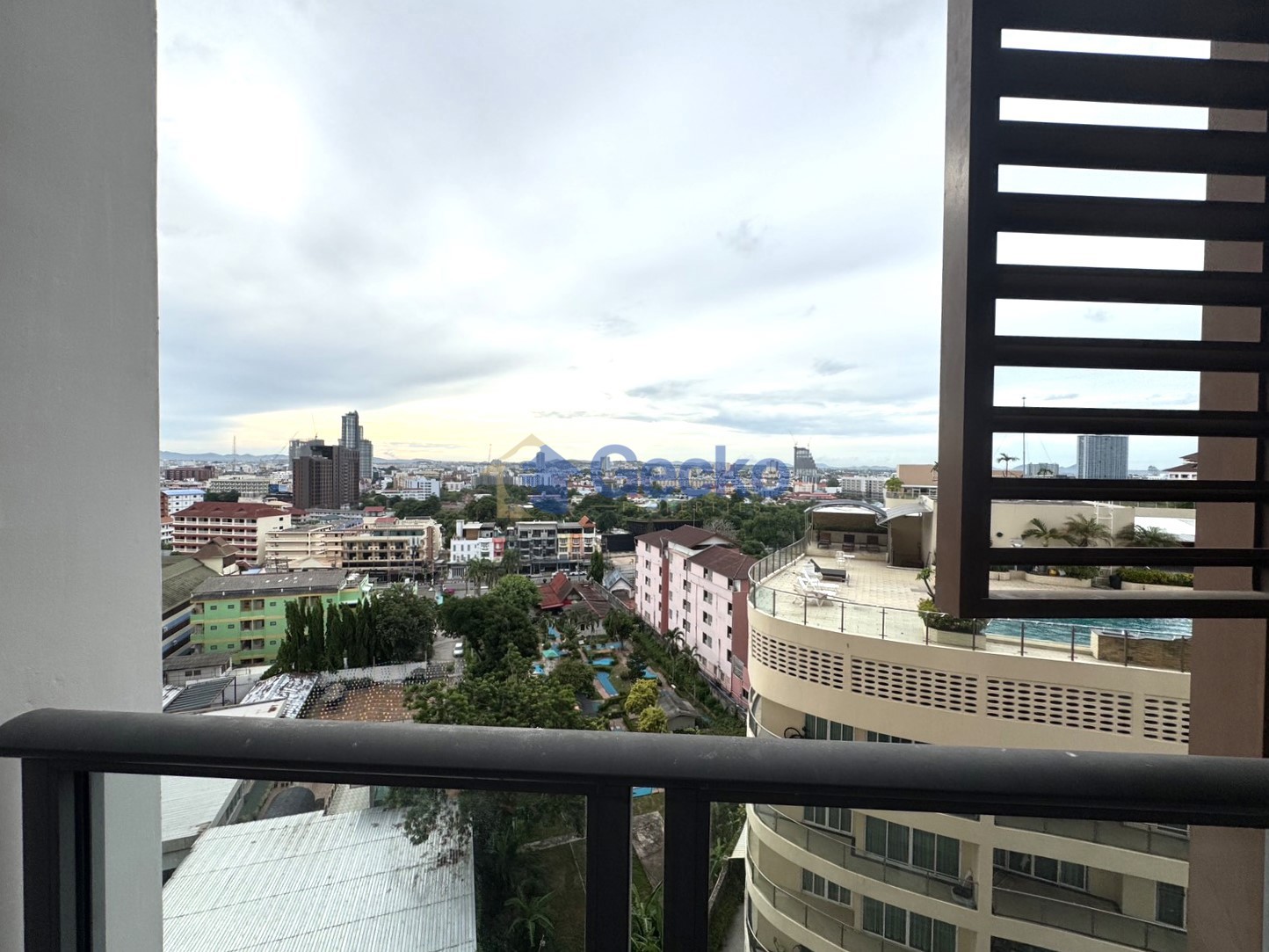 1 Bedroom Condo in Unixx South Pattaya South Pattaya C013610