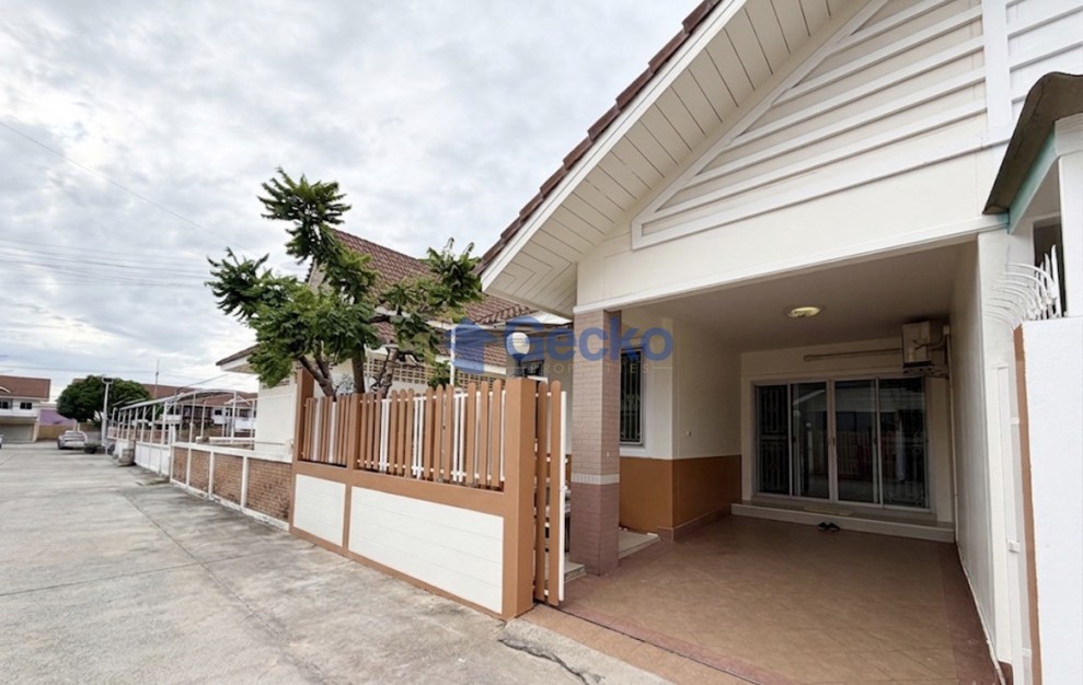 2 Bedrooms House in Chokchai Village 7  East Pattaya H013611 (Cover Photo)