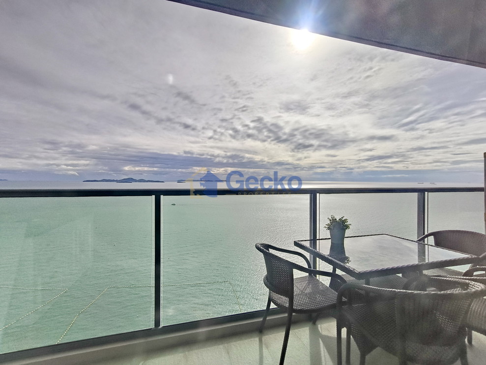 2 Bedrooms Condo in The Zire Wongamat C013615 (Cover Photo)