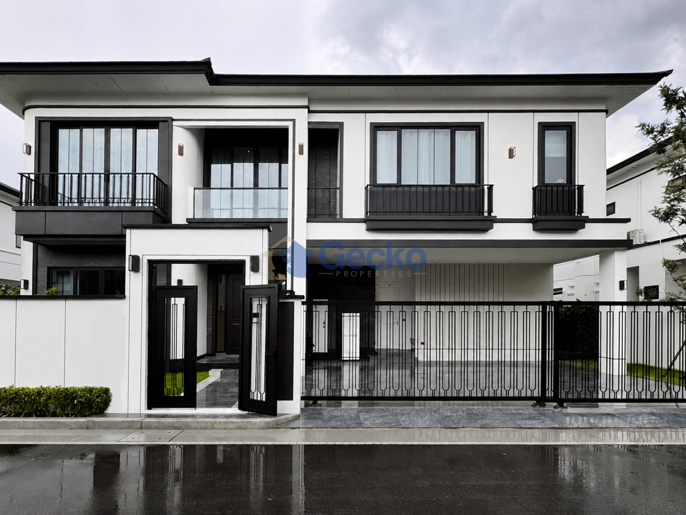 4 Bedrooms House in Chieftain  East Pattaya H013616 (Cover Photo)