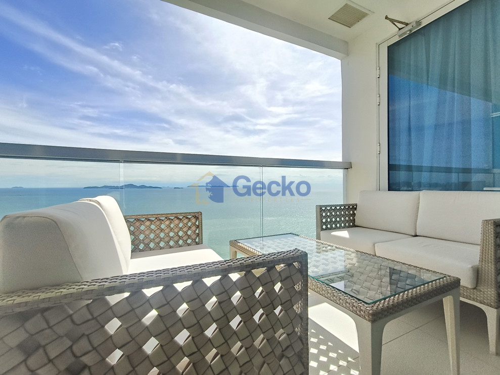2 Bedrooms Condo in The Palm Wongamat Beach Wongamat C013617 (Photo 1)