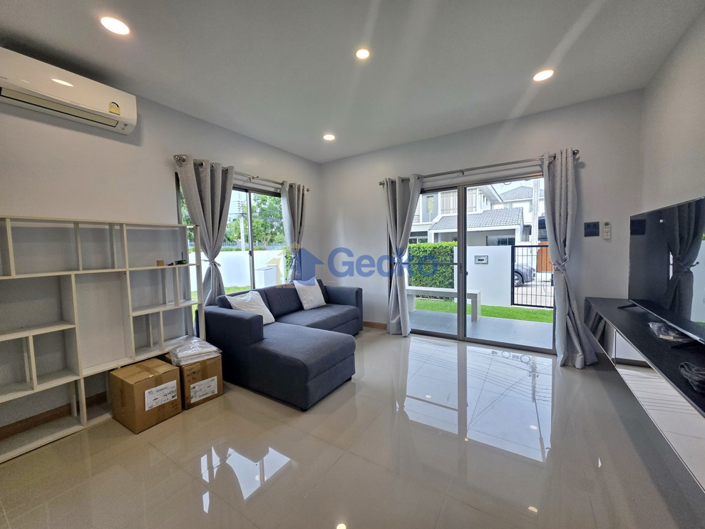 3 Bedrooms House in Life In the Garden  Bang Lamung H009480 (Photo 1)