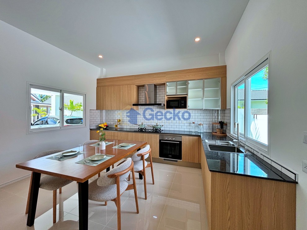 3 Bedrooms House in Sabai Home  East Pattaya H013621 (Photo 3)