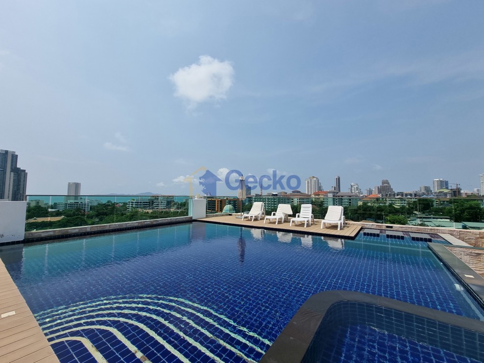 1 Bedroom Condo in VN Residence 3 Pratumnak C013628 (Photo 2)