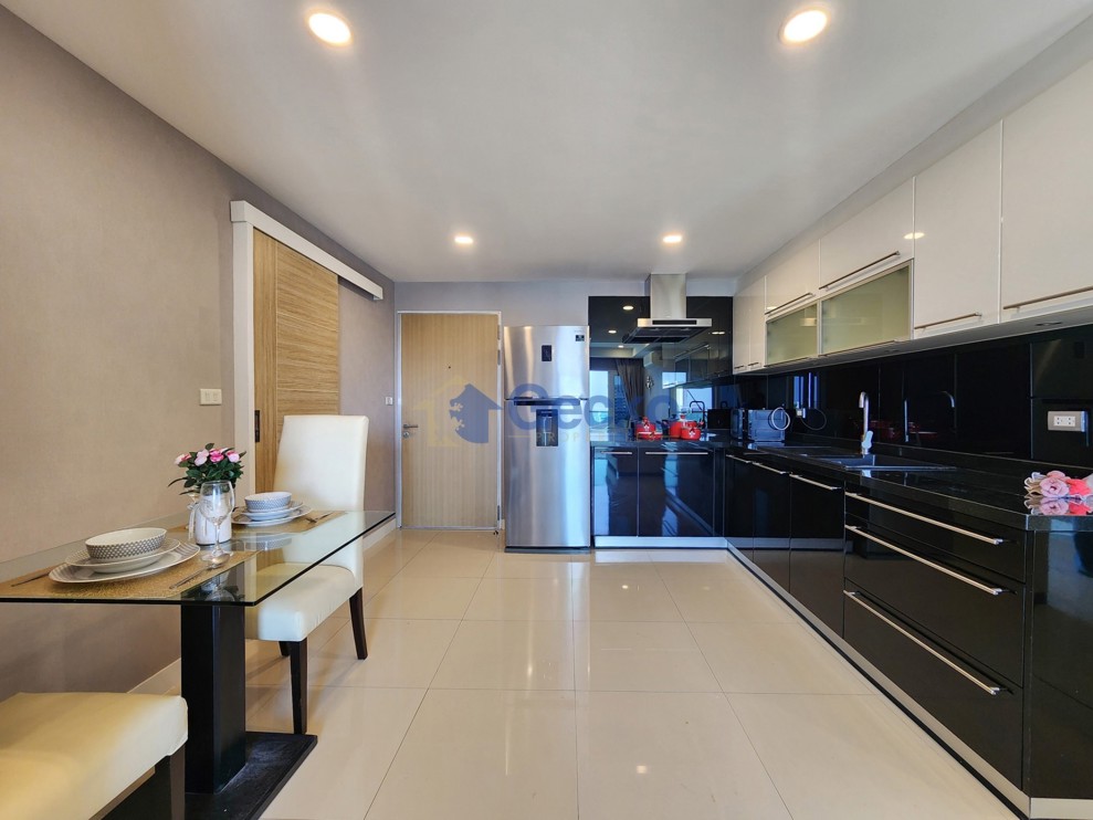 1 Bedroom Condo in VN Residence 3 Pratumnak C013628 (Photo 4)