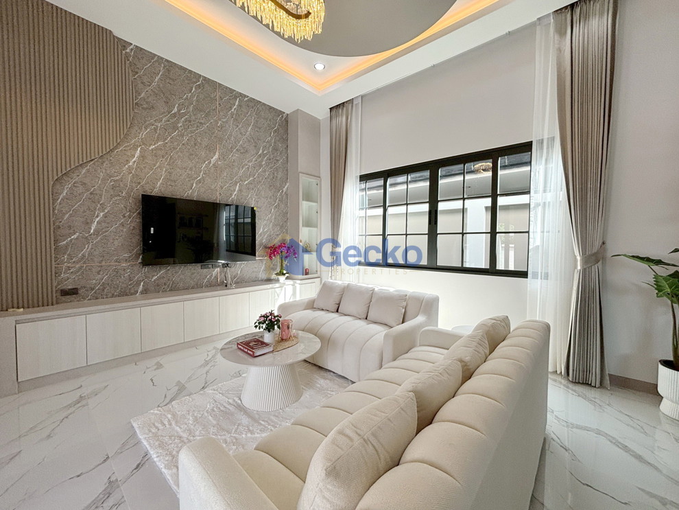 2 Bedrooms House  East Pattaya H013630 (Photo 4)