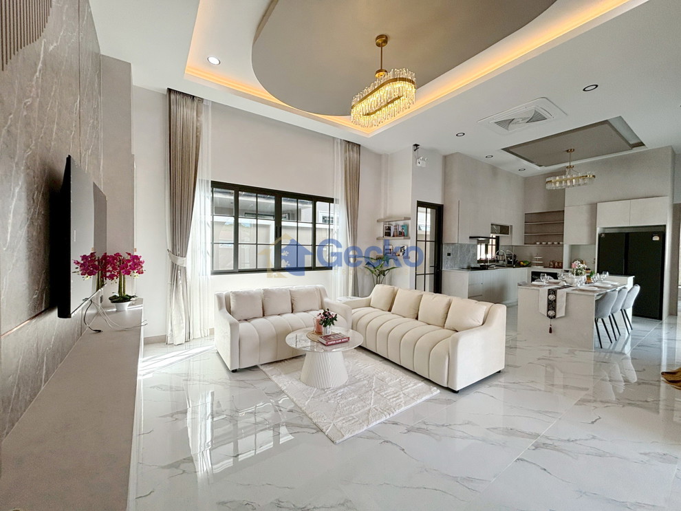 2 Bedrooms House  East Pattaya H013630 (Photo 2)