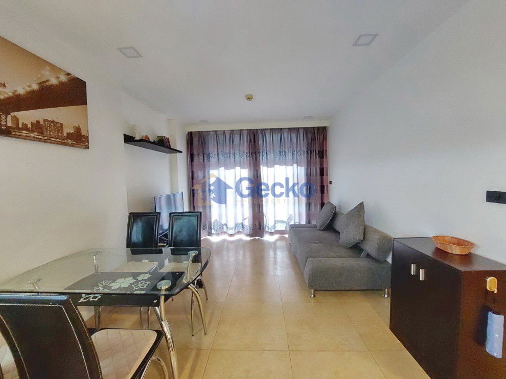1 Bedroom Condo in The Cliff Pratumnak C010124 (Photo 2)