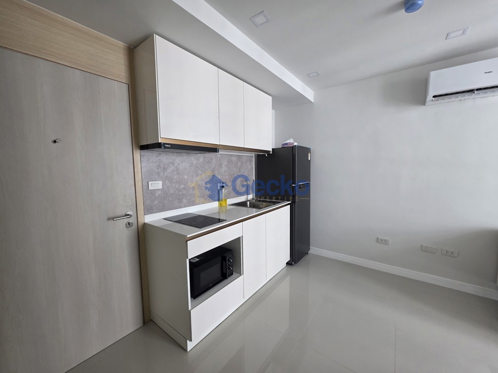 1 Bedroom Condo in City Garden Olympus South Pattaya C013634 (Photo 4)