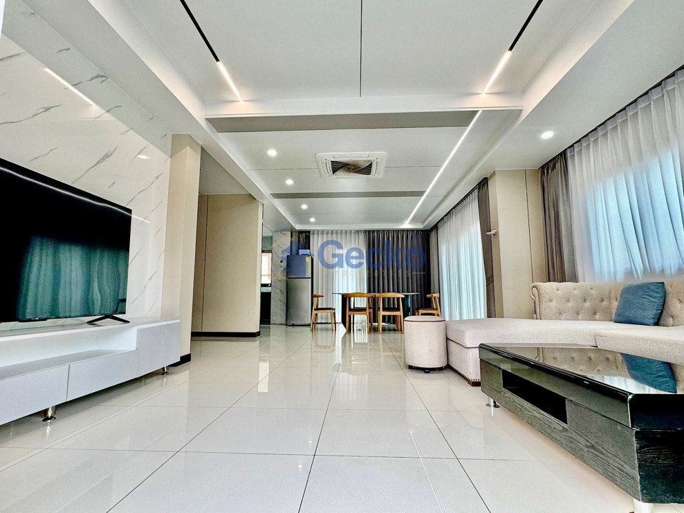 4 Bedrooms House in The Lake Huay Yai  Huay Yai H013635 (Photo 3)