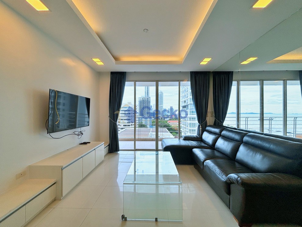 2 Bedrooms Condo in The Club House Residence Pratumnak C013636 (Photo 1)
