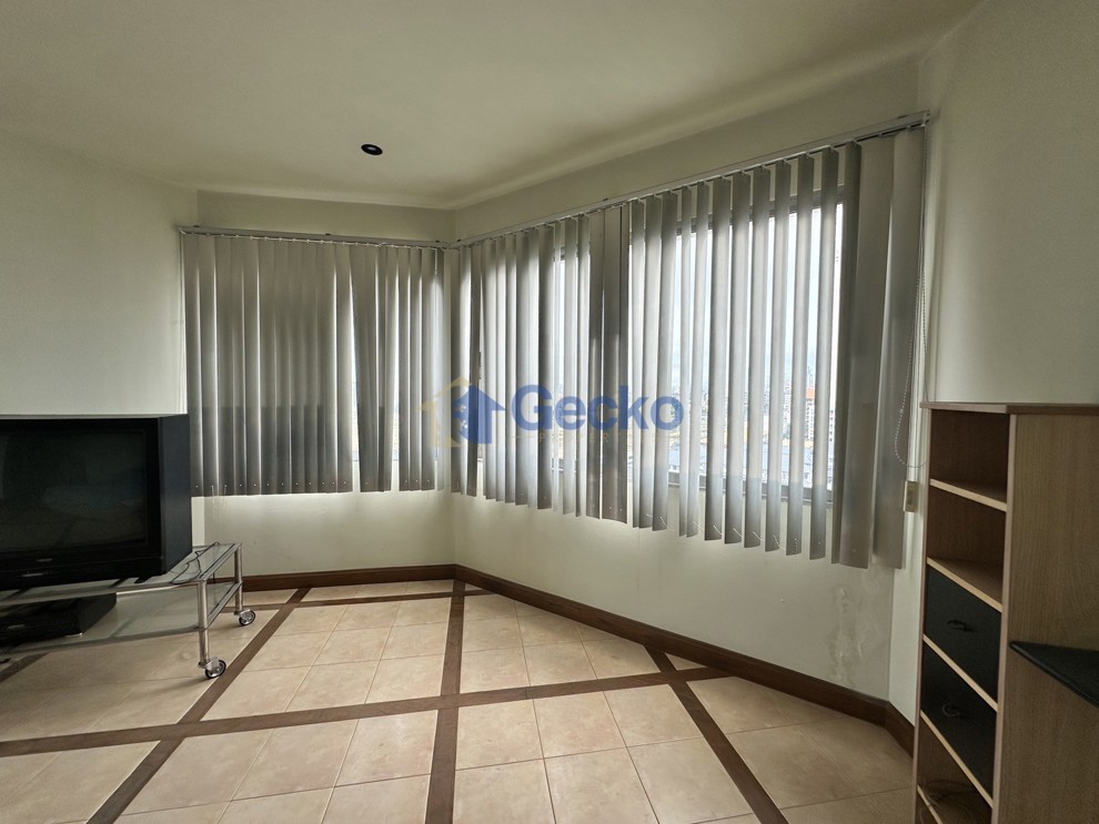 Studio Condo in View Talay 1 Jomtien C013641 (Photo 4)