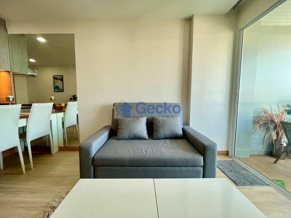 1 Bedroom Condo in Whale Marina Na Jomtien C013642 (Photo 2)