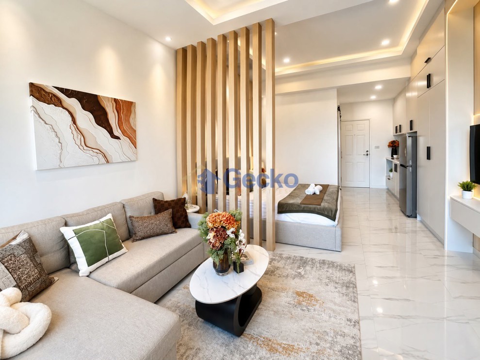 Studio Condo in Thep Thip Mansion Pratumnak C013645 (Photo 2)