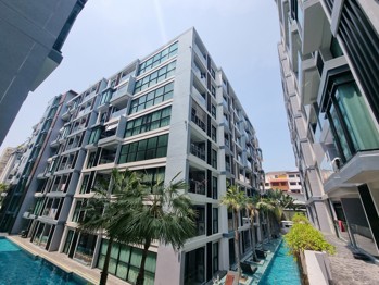 1 Bedroom Condo in Siam Oriental Tropical Garden Pratumnak C013646