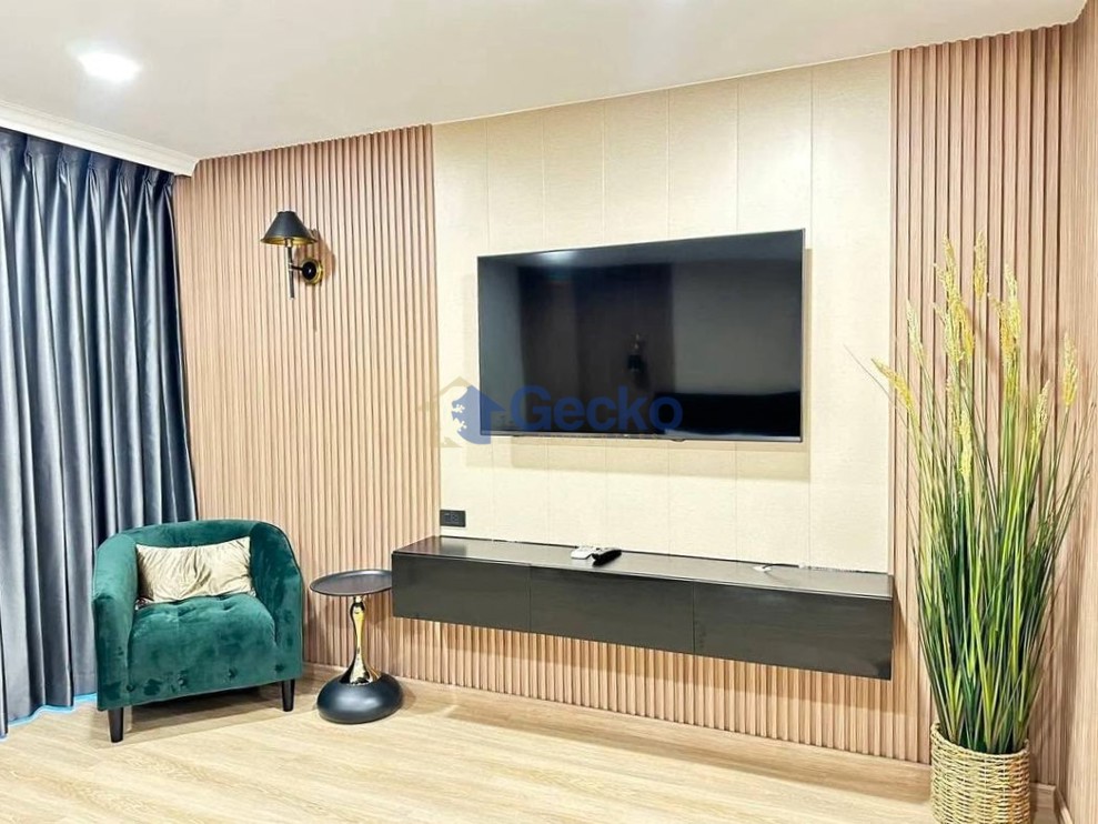 Studio Condo in Diana Estates Central Pattaya C013647 (Photo 2)
