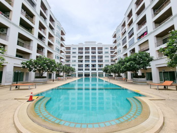 Studio Condo in Platinum Suites Jomtien C013653